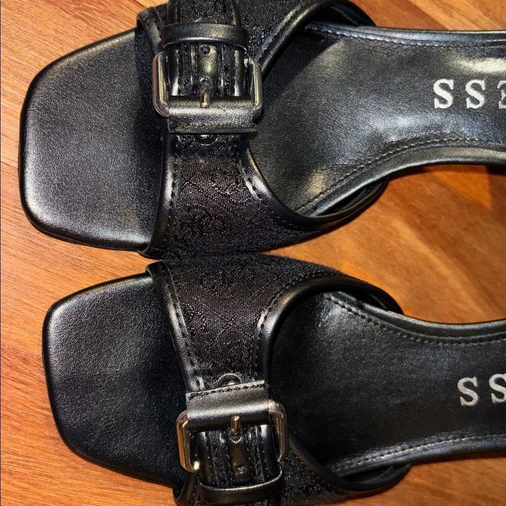 GUESS kitten heels - Picture 6 of 8